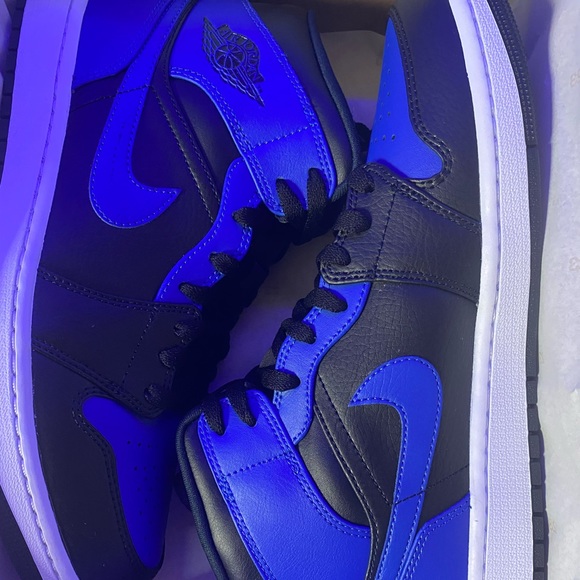 Air Jordan 1 - Picture 1 of 6